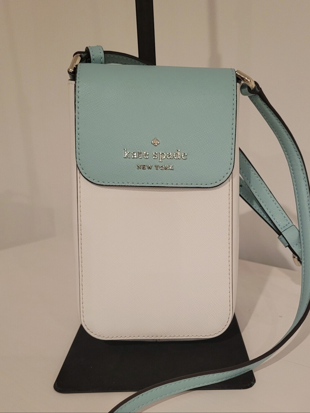 Kate Spade North South Leather Crossbody Phone Pouch NWOT - Picture 5 of 7